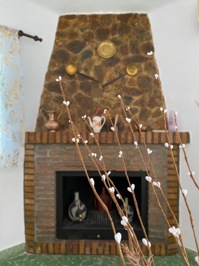 Casita Rural La Rosa De La Huerta Con Chimenea Interior Apartment Monachil Ngoại thất bức ảnh